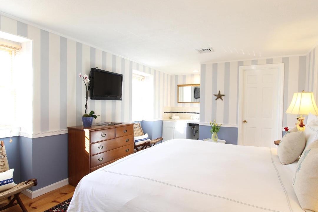 Photo of Bedroom in Vineyard Haven