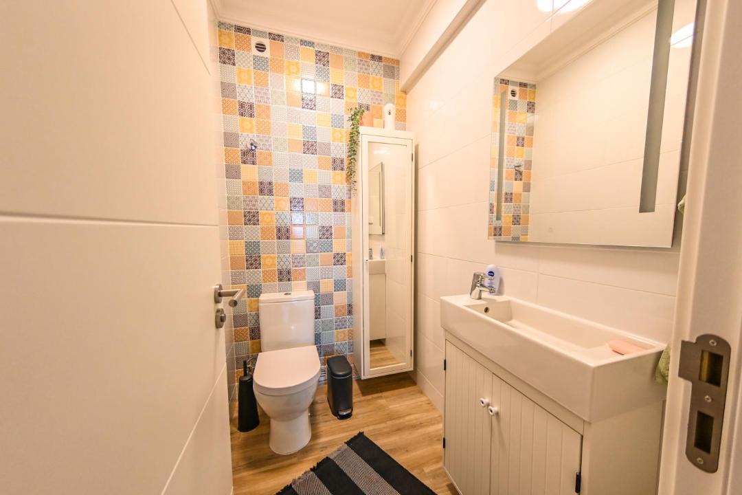 Photo of Bathroom in Corroios