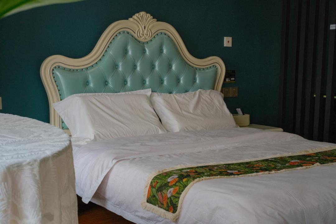 Photo of Bedroom in Runzhou Qu