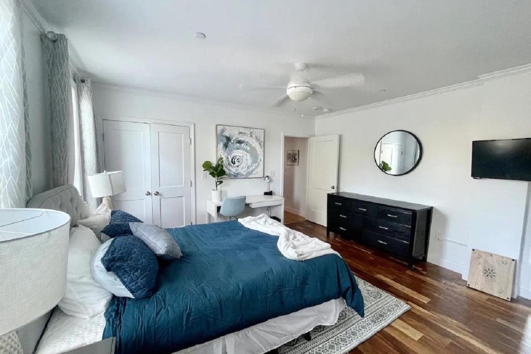 Photo of Bedroom in Harrison Lenox