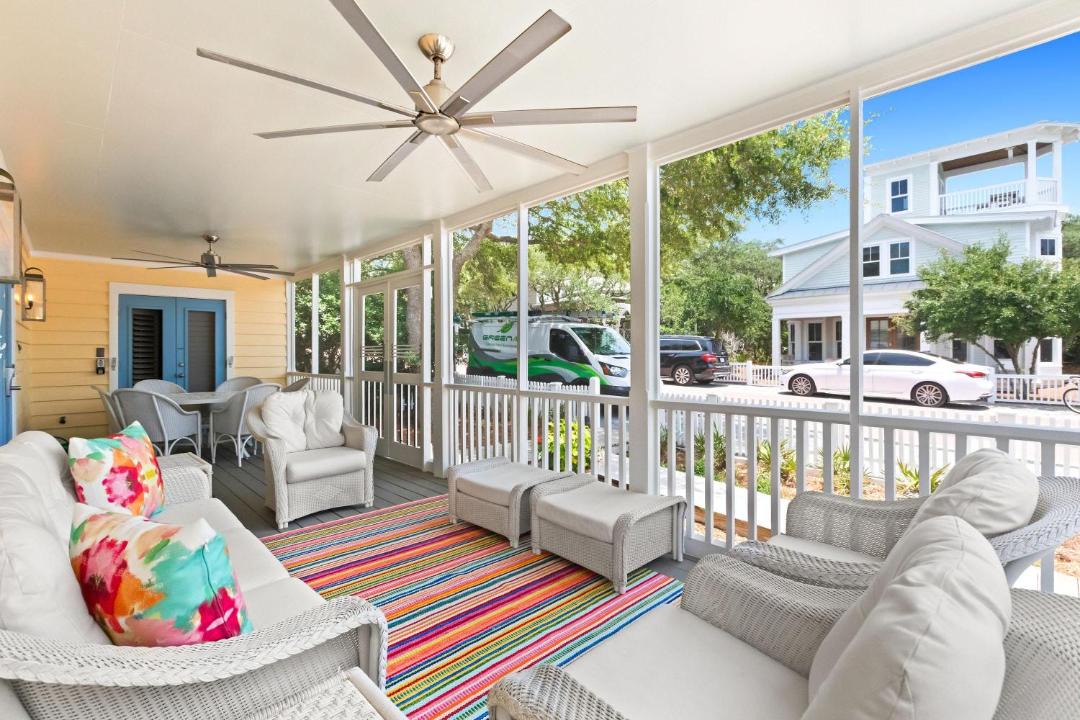 Photo of Patio Balcony in Seaside