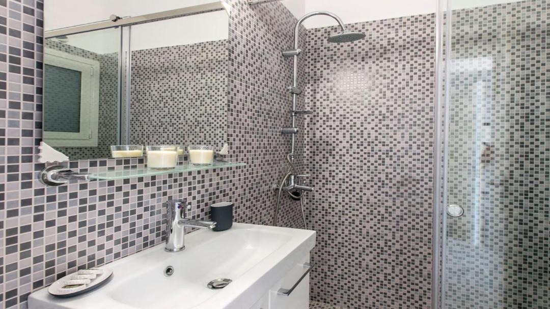 Photo of Bathroom in Santa Engracia