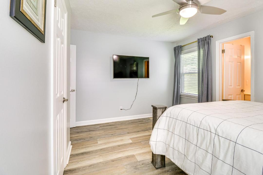 Photo of Bedroom in Newport News