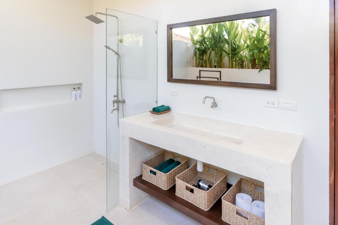 Photo of Bathroom in Catangnan