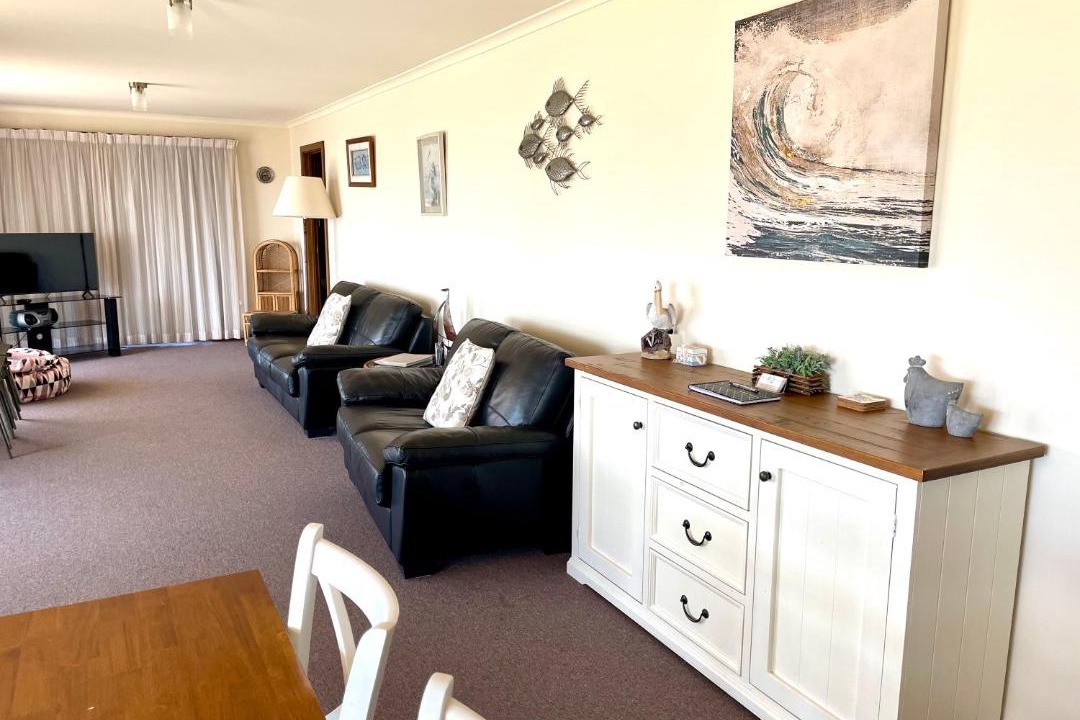 Photo of Livingroom in Emu Bay