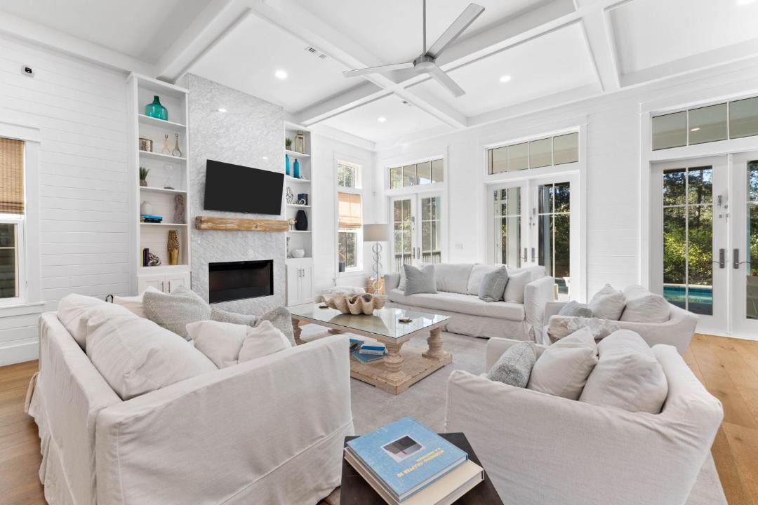 Photo of Livingroom in Sugarwood Beach