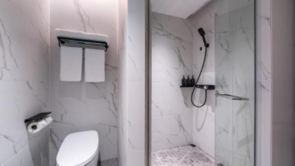 Photo of Bathroom in Lujiazui