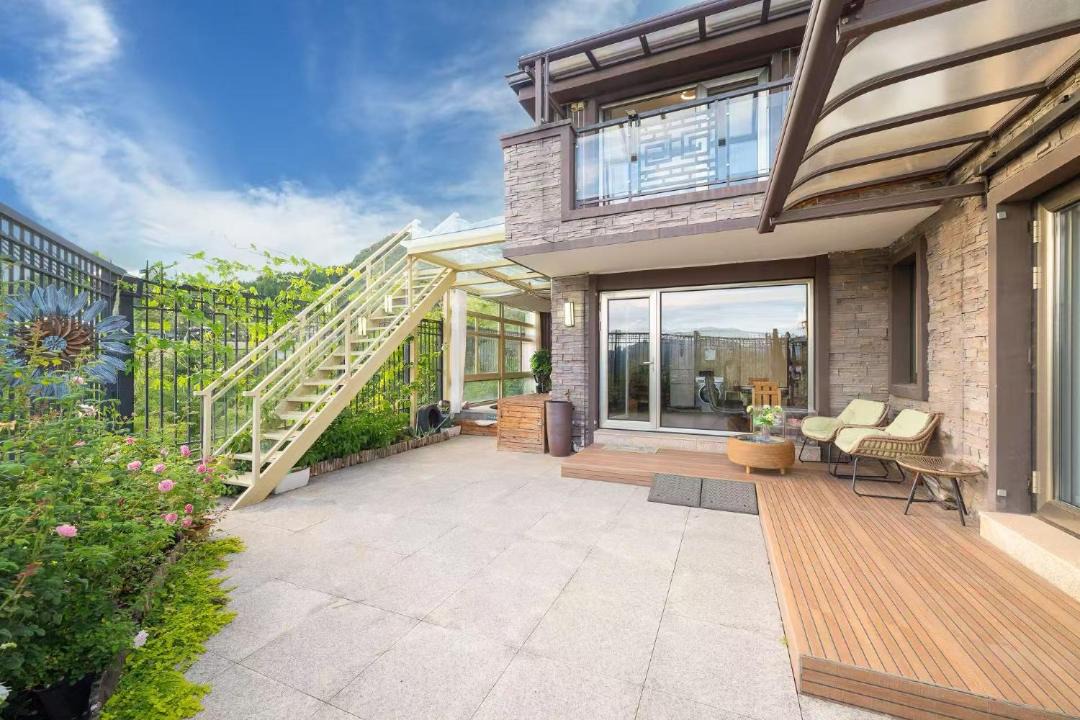 Photo of Patio Balcony in Gubei Water Town
