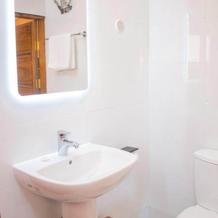 Photo of Bathroom in Pointe-Noire