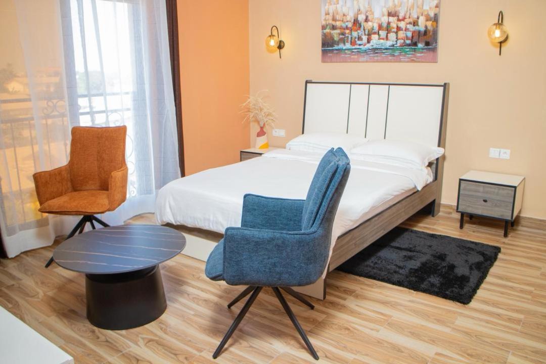 Photo of Bedroom in Pointe-Noire