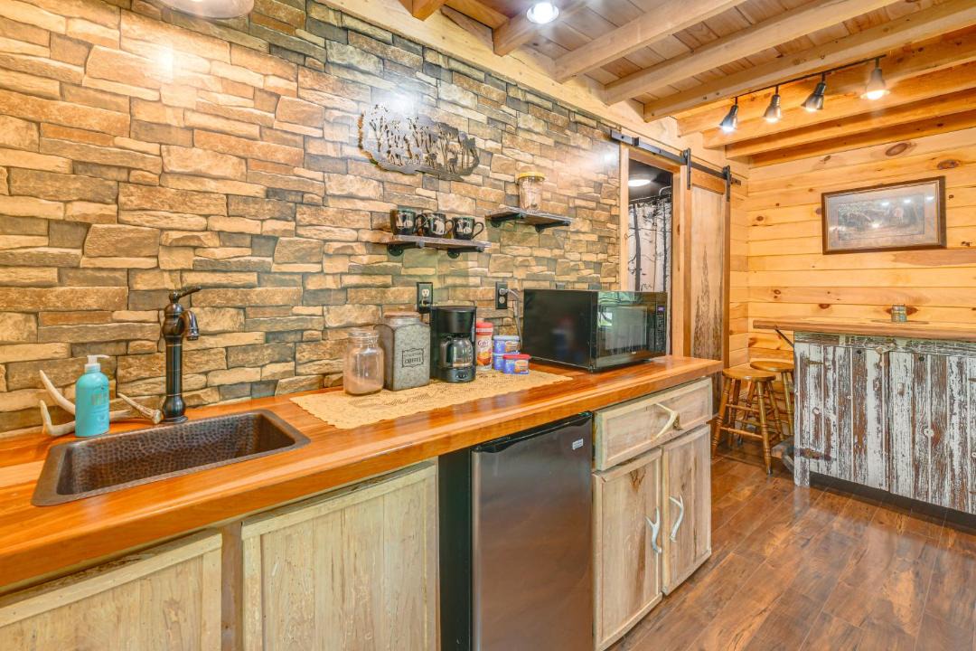 Photo of Kitchen in German