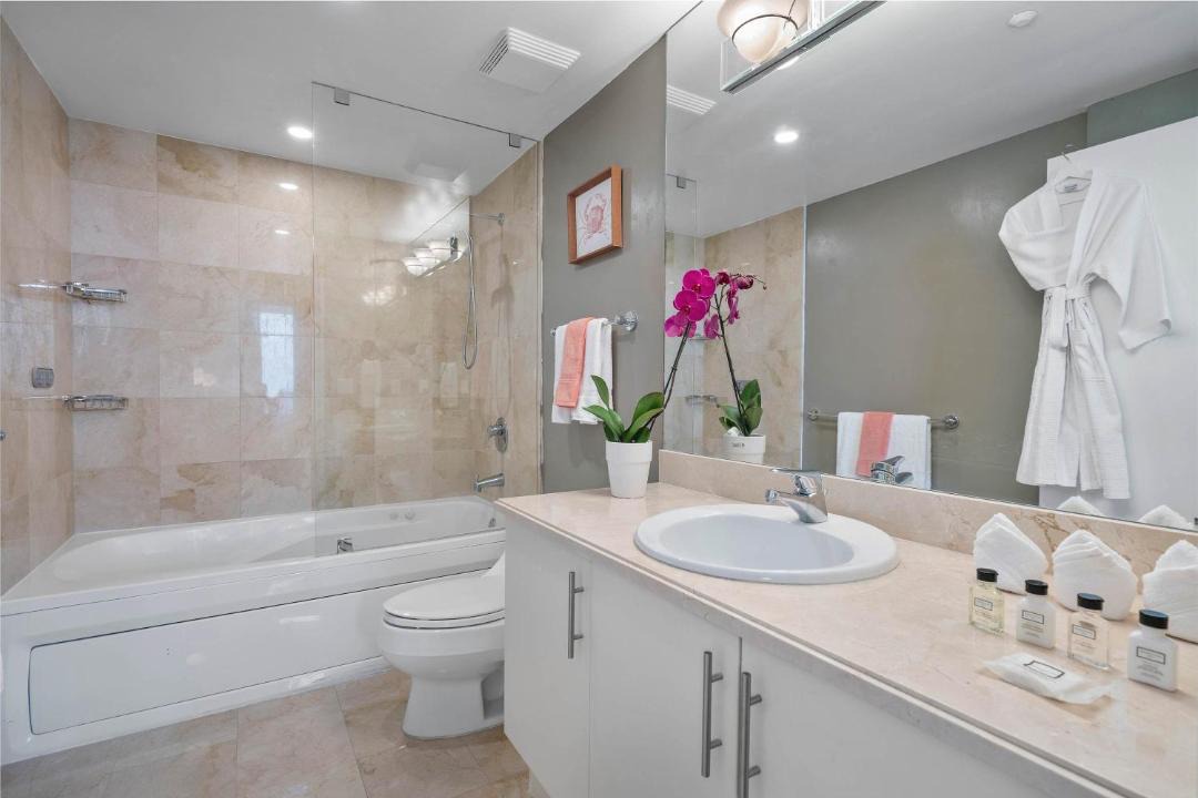 Photo of Bathroom in Coconut Grove