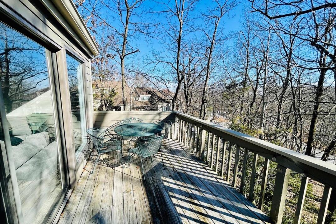 Photo of Patio Balcony in Wintergreen