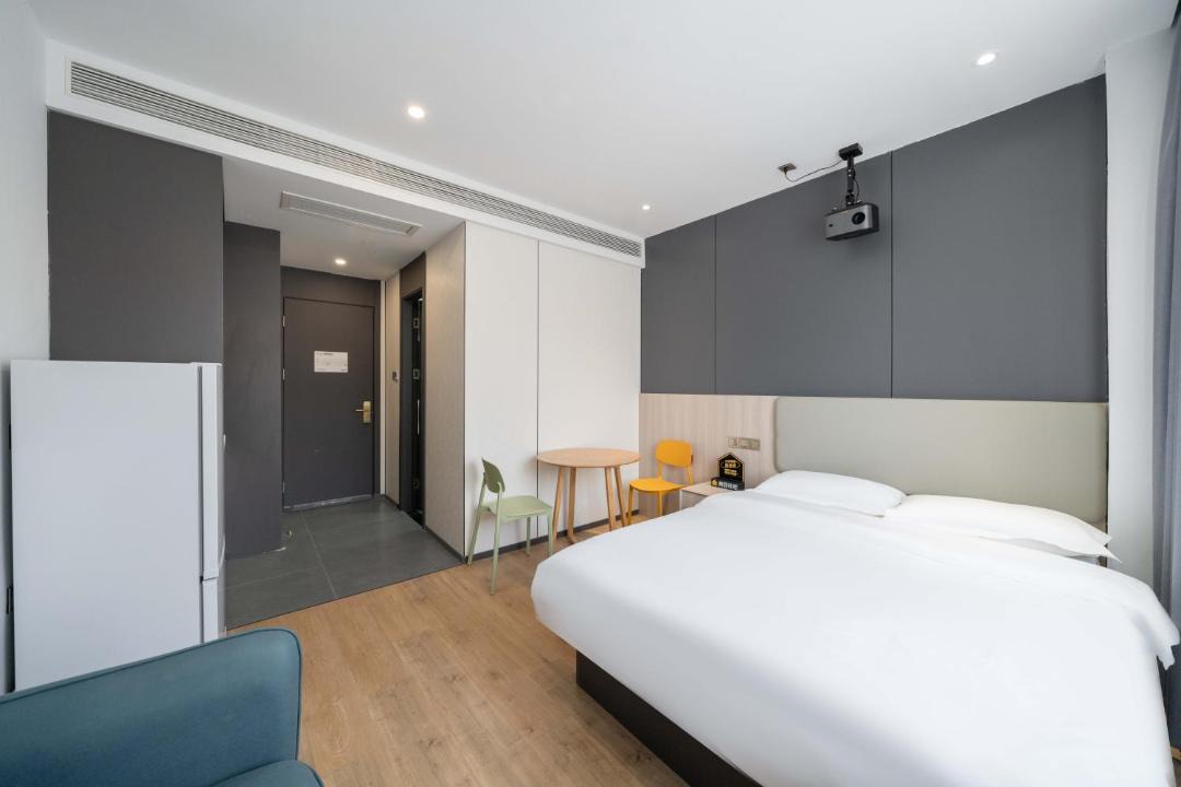 Photo of Bedroom in Putuo