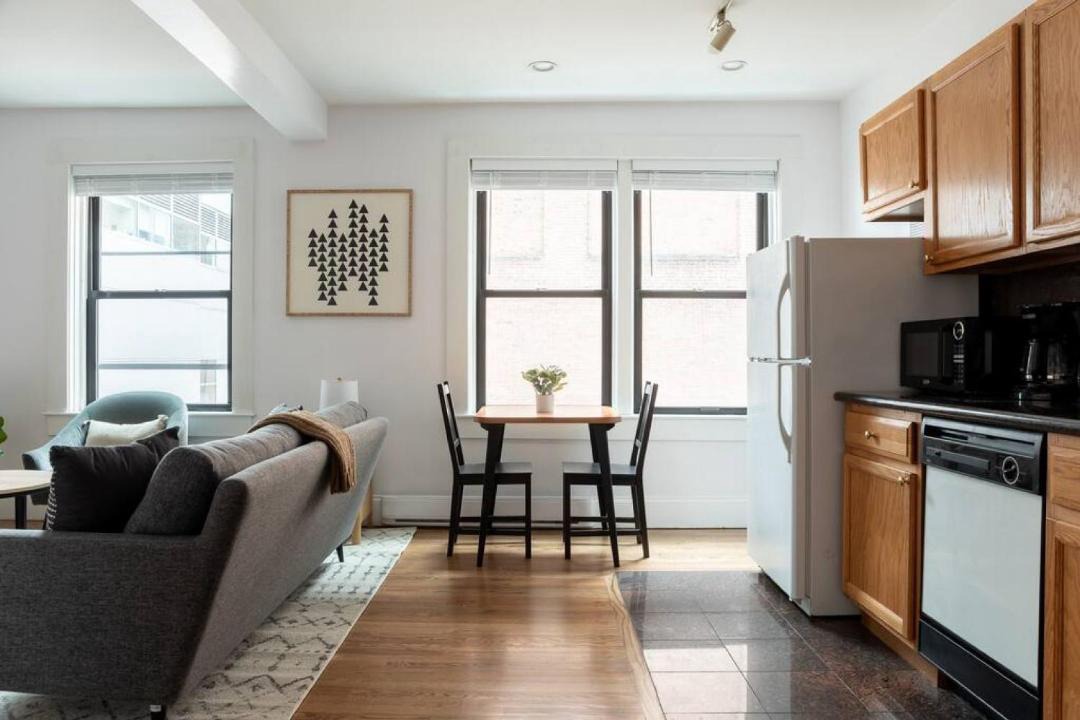 Photo of Kitchen in Theatre District