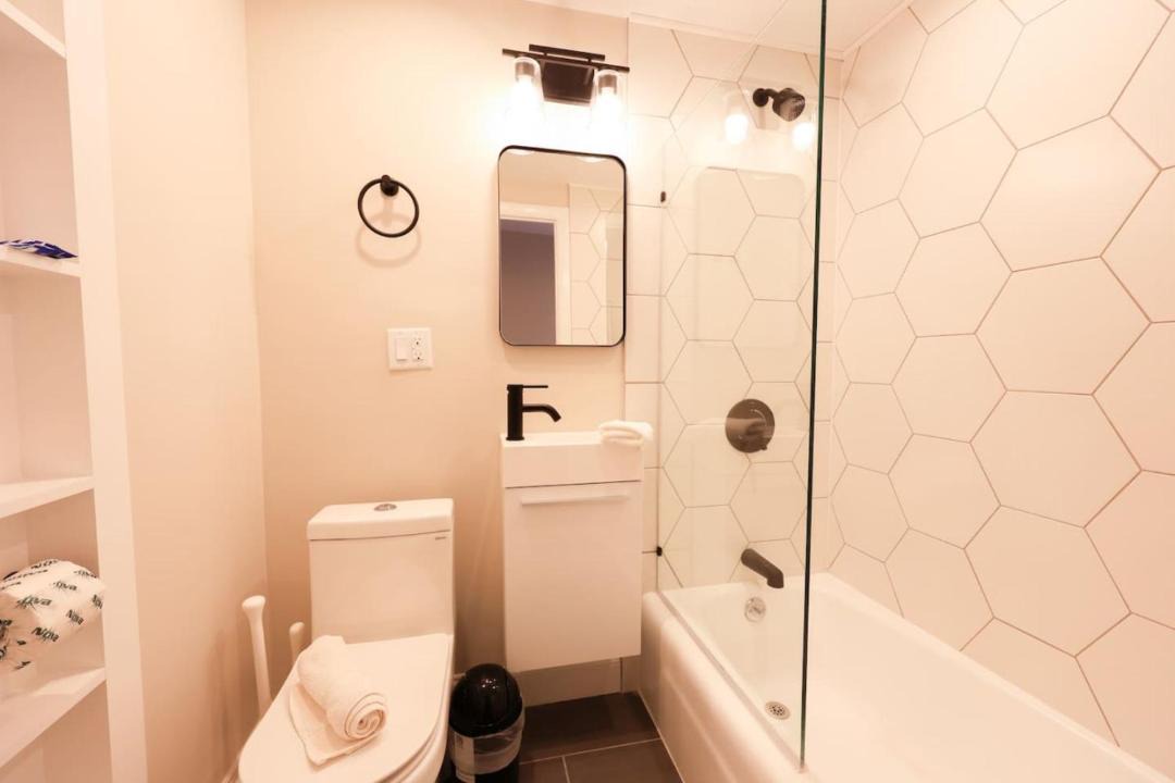 Photo of Bathroom in Prudential - St. Botolph
