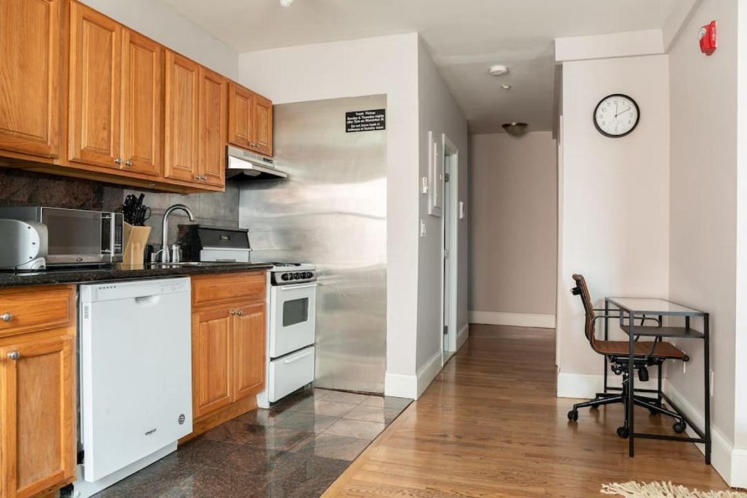 Photo of Kitchen in Theatre District
