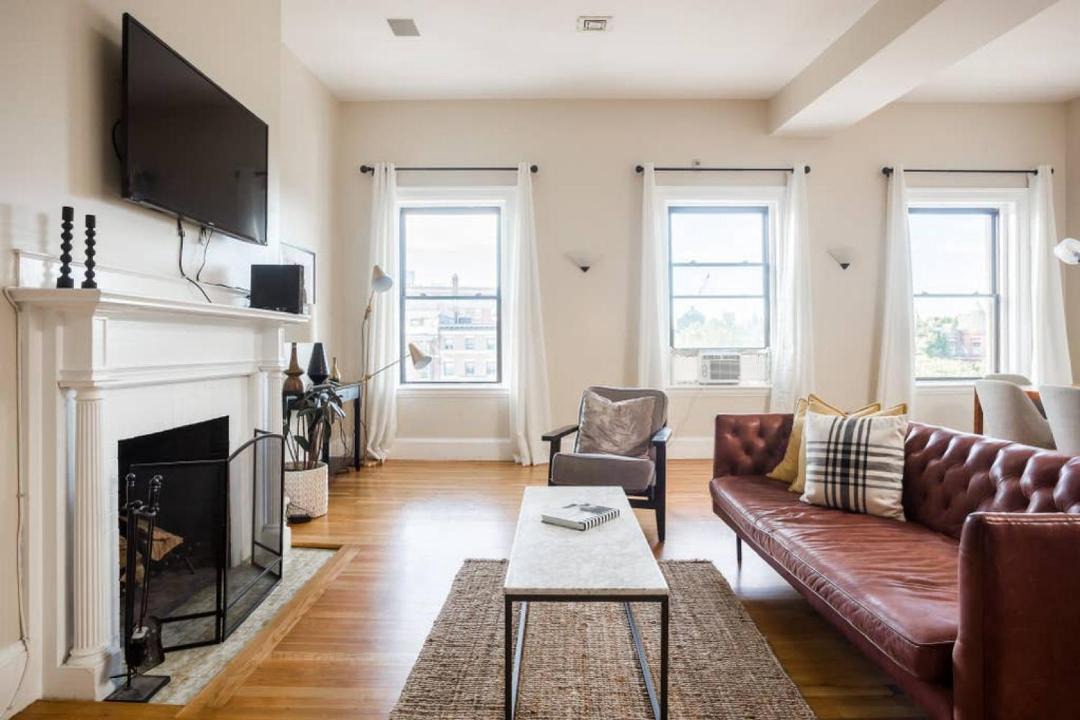 Photo of Livingroom in Fenway–Kenmore