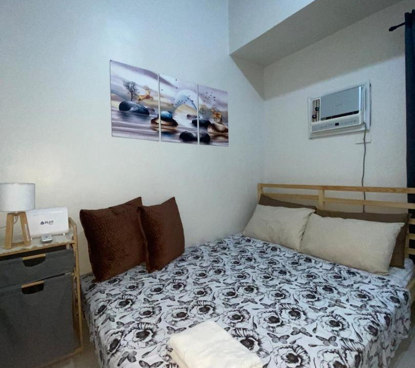 Photo of Bedroom in Legazpi Village