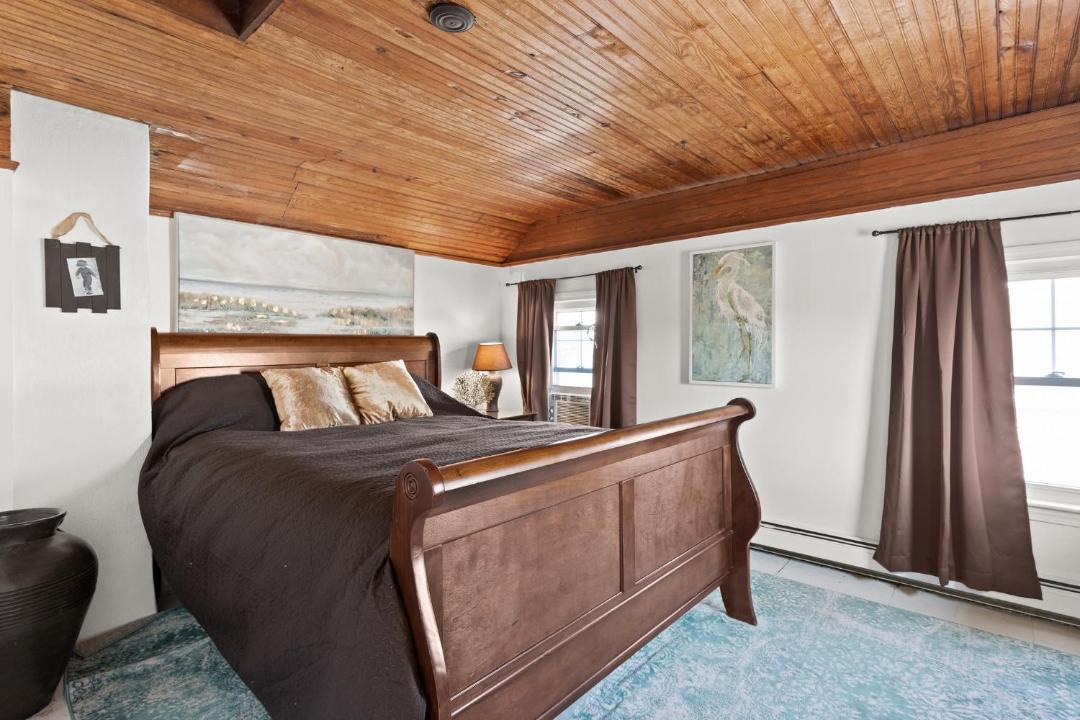 Photo of Bedroom in Newbury