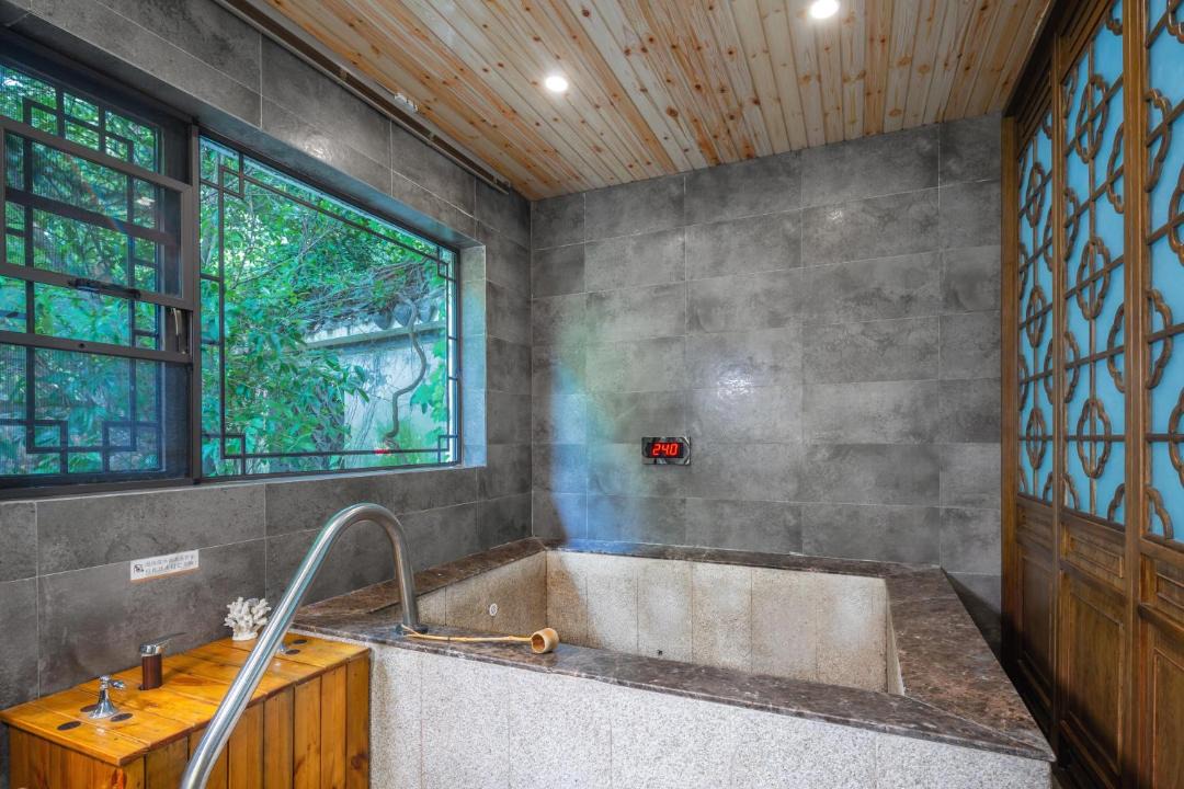 Photo of Bathroom in Qixia District