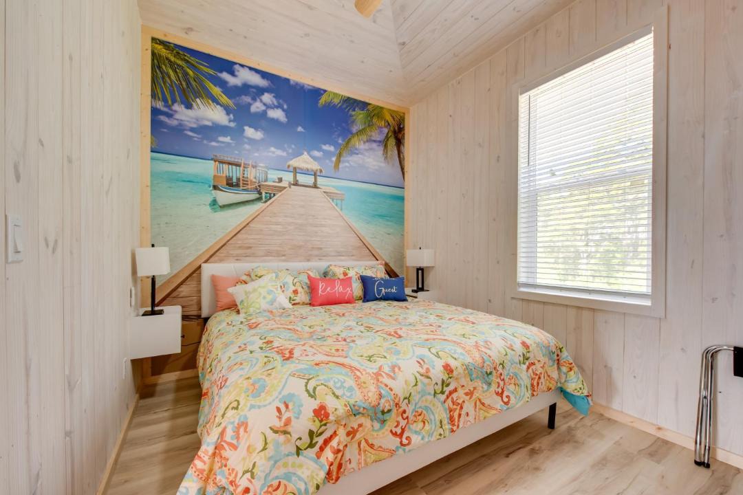Photo of Bedroom in Carrabelle