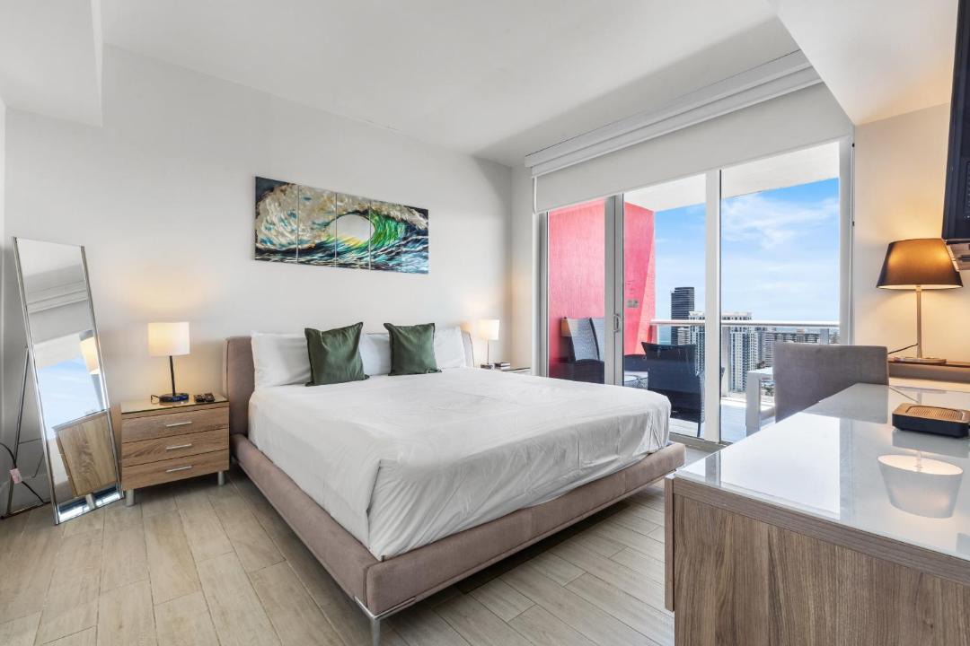 Photo of Bedroom in Hallandale Beach