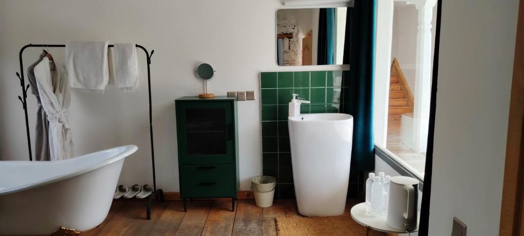 Photo of Bathroom in Garze