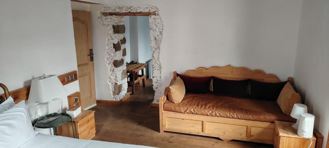 Photo of Bedroom in Garze