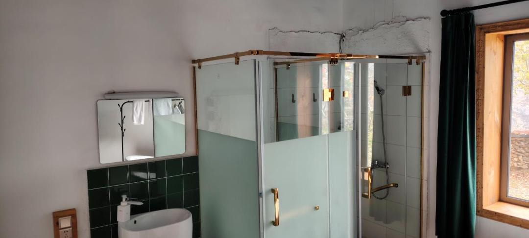 Photo of Bathroom in Garze