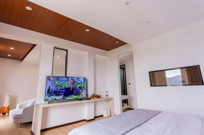 Photo of Bedroom in Shangri-La