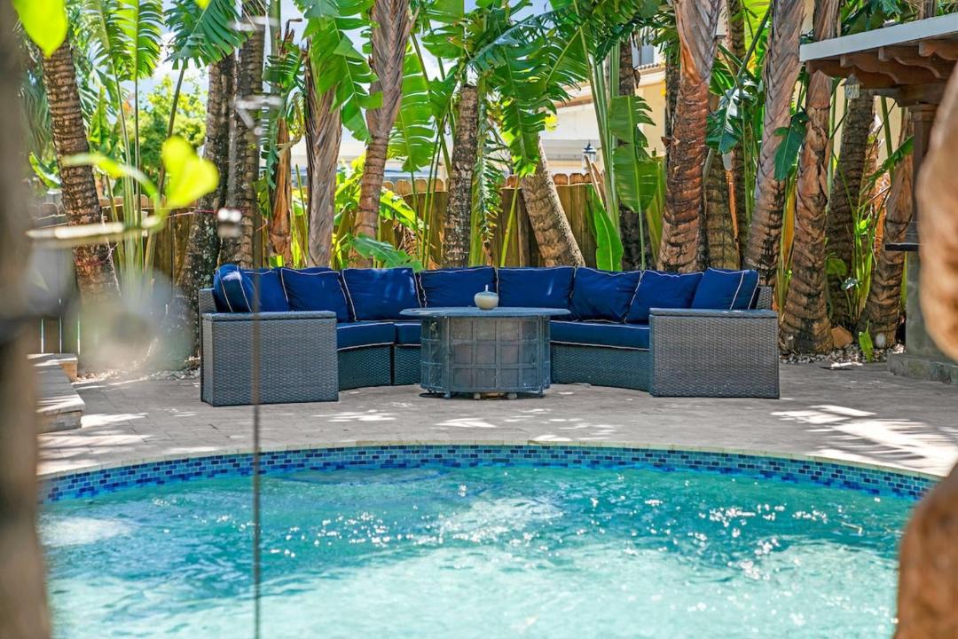 Photo of Patio Balcony in Lauderdale Isles