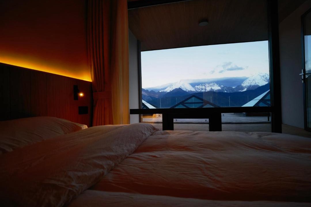 Photo of Bedroom in Deqen County