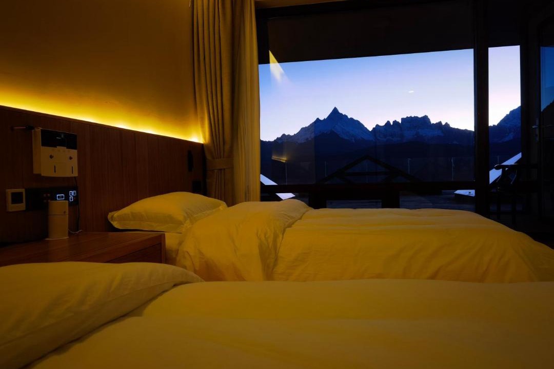 Photo of Bedroom in Deqen County