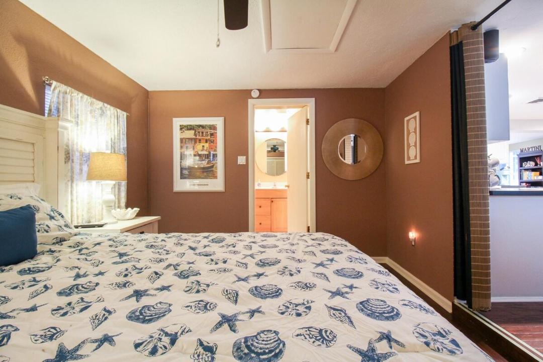 Photo of Bedroom in Laurel