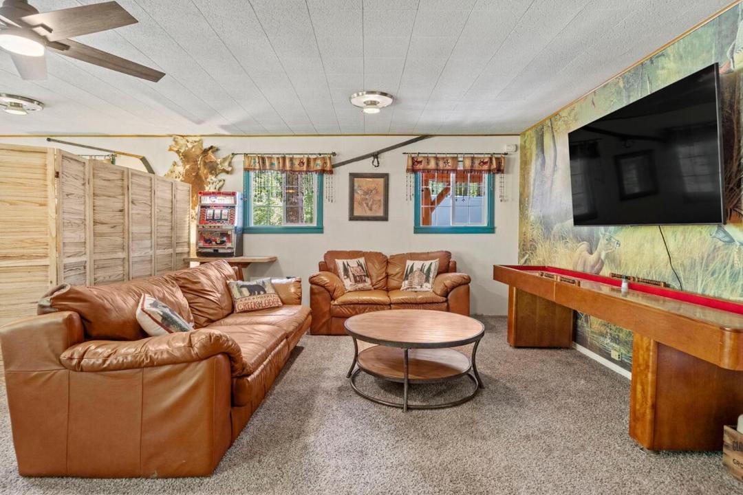Photo of Others in Paradise Estates