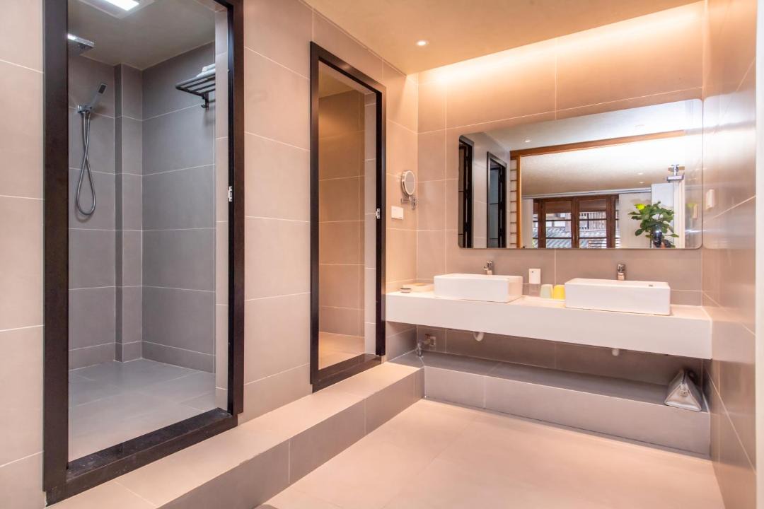 Photo of Bathroom in Yuzhong