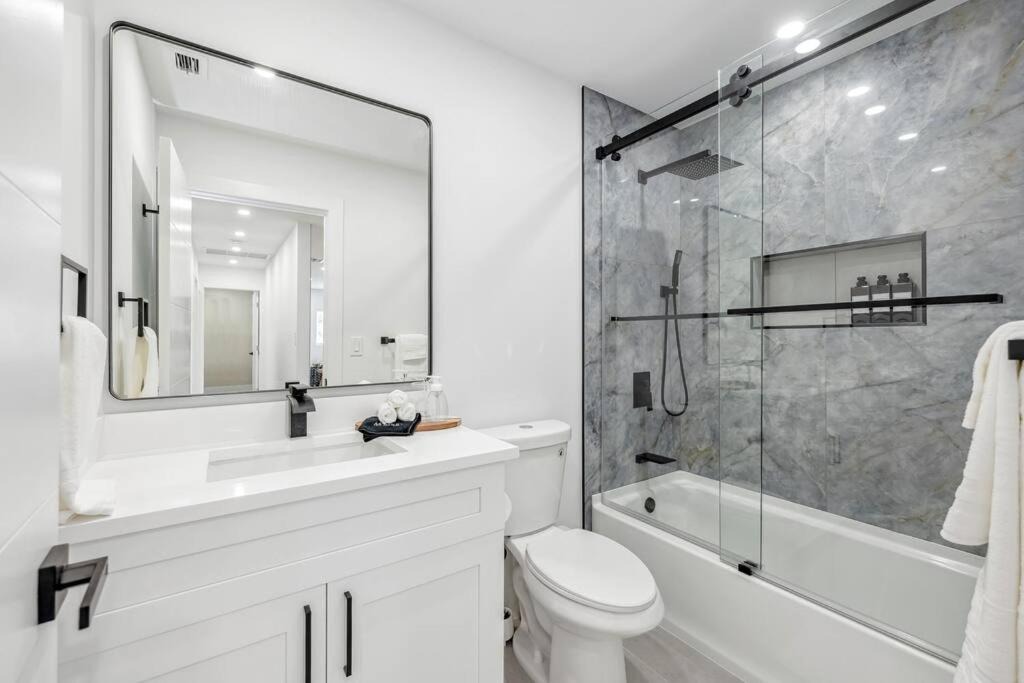 Photo of Bathroom in Cutler Bay