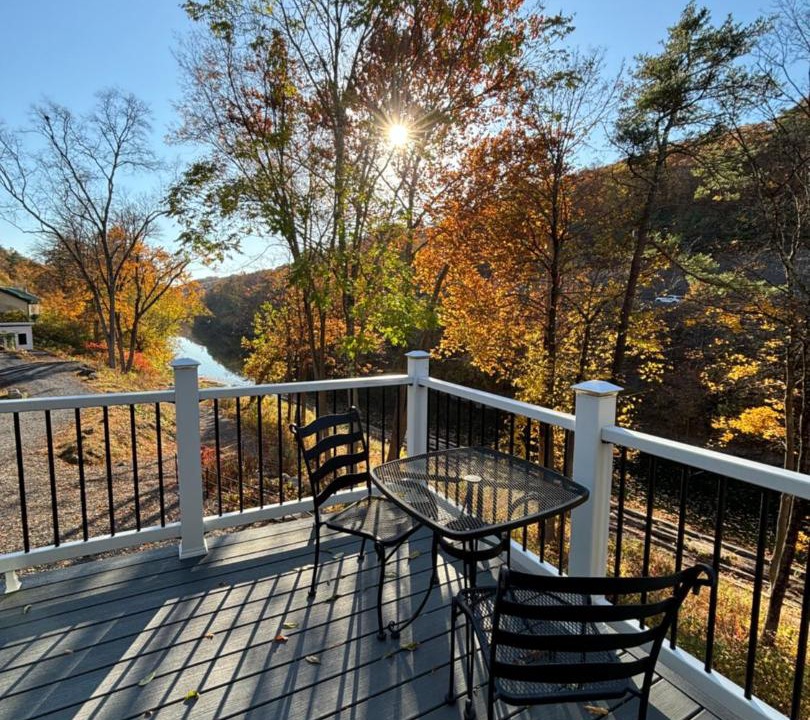 Photo of Patio Balcony in Mount Marion