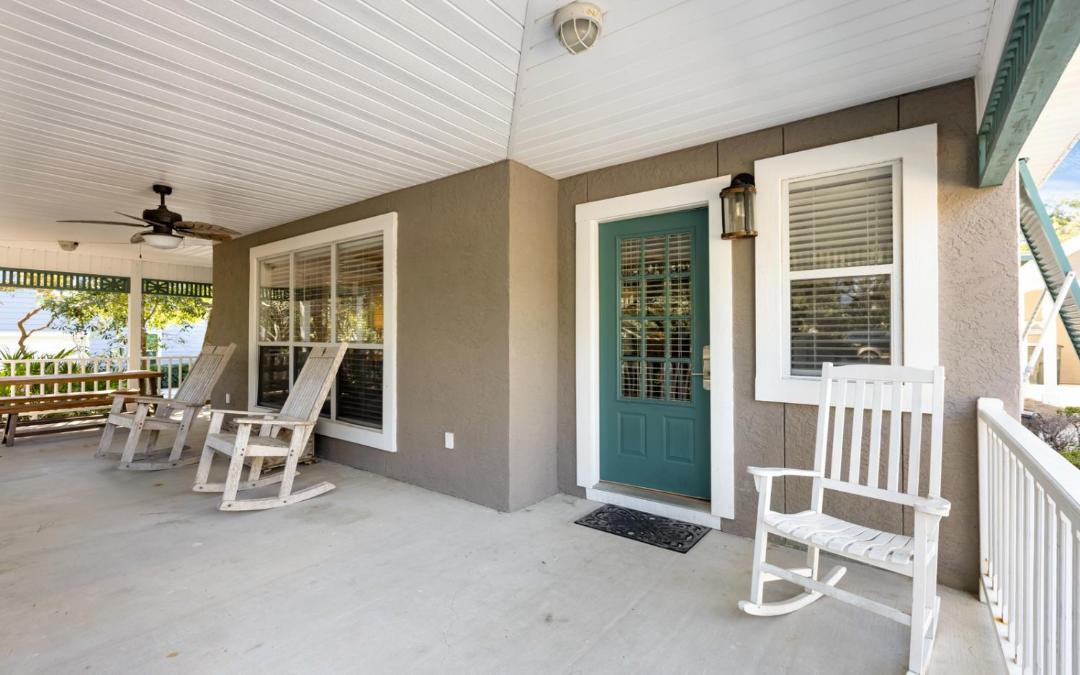 Photo of Patio Balcony in White's Gulfview