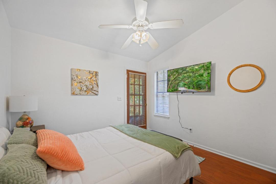 Photo of Bedroom in Tallahassee