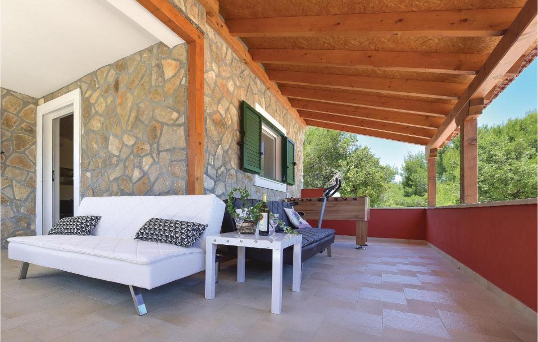Photo of Patio Balcony in Jezera