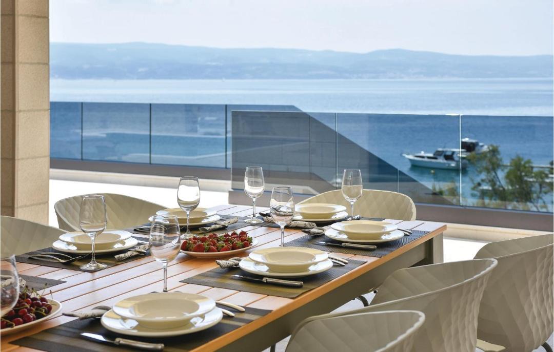 Photo of Others in Omis