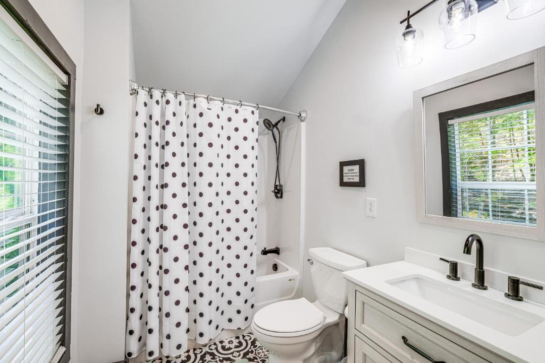 Photo of Bathroom in Warm Springs