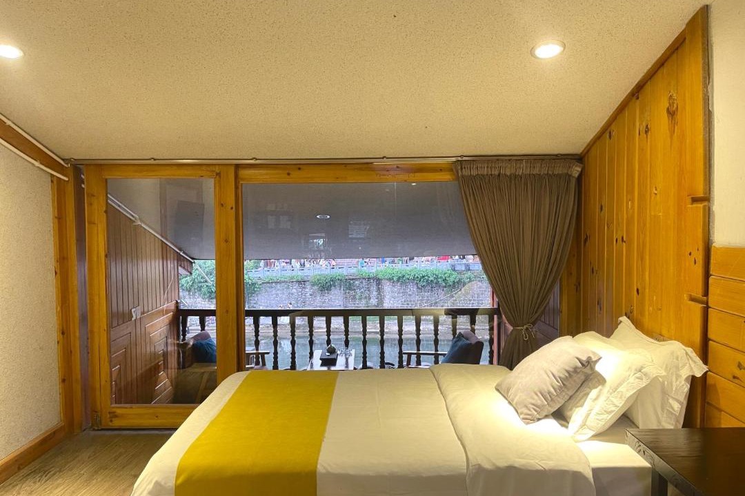 Photo of Bedroom in Fenghuang
