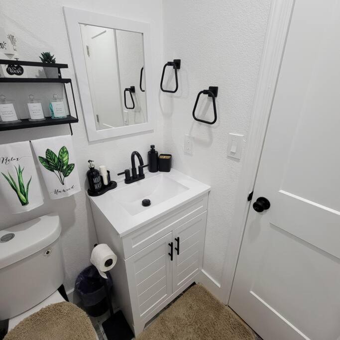 Photo of Bathroom in Miramar