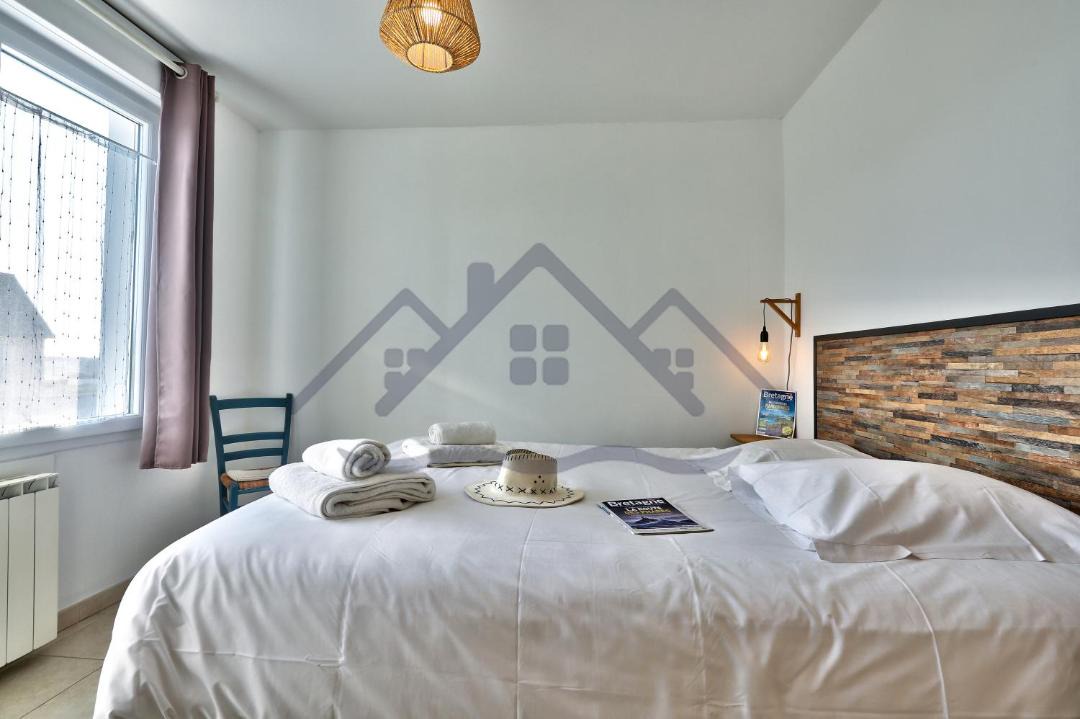 Photo of Bedroom in Treffiagat
