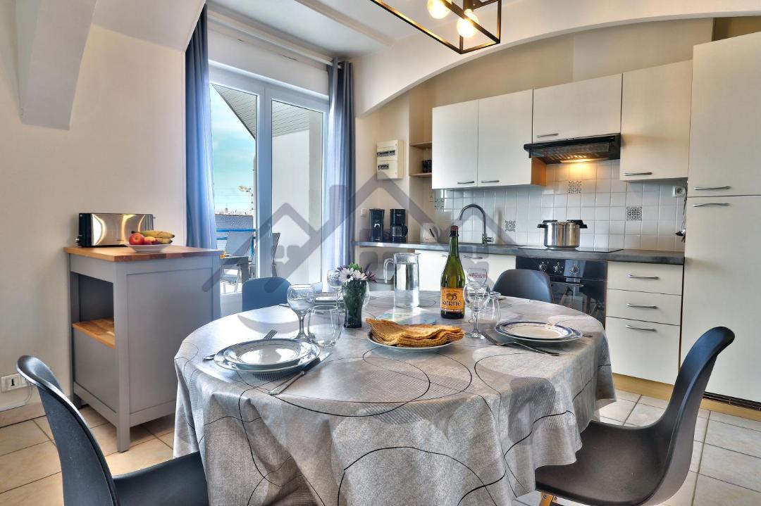 Photo of Kitchen in Treffiagat