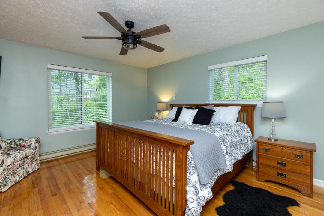 Photo of Bedroom in Roseland