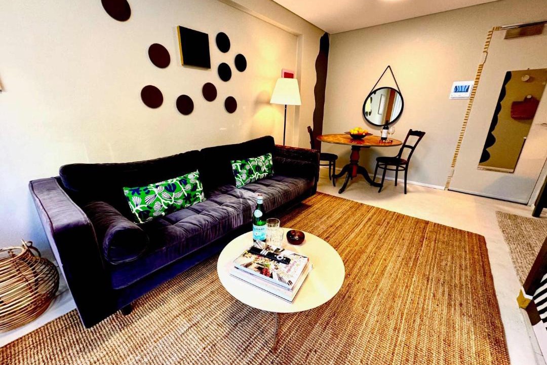 Photo of Livingroom in Elizabeth Bay